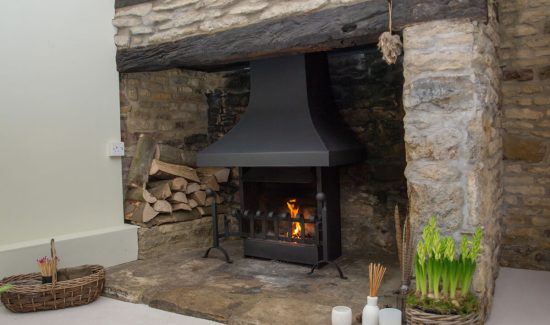 Thermovent traditional fire with inglenook canopy